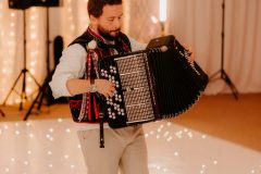 Hudobný doprovod, učiteľ, hudobník, moderátor Dominik Krpelán. Prievdiza, Bojnice, Trenčín, Žilina, Banská Bystrica, Čadca, Kysucké Nové Mesto, Považská Bystrica, Liptovský Mikuláš, Námestovo, Kežmarok, Galanta, Dunajská Streda